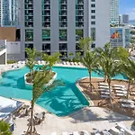 Modern 1Br Apartment With Breathtaking Views Heart Of Downtown